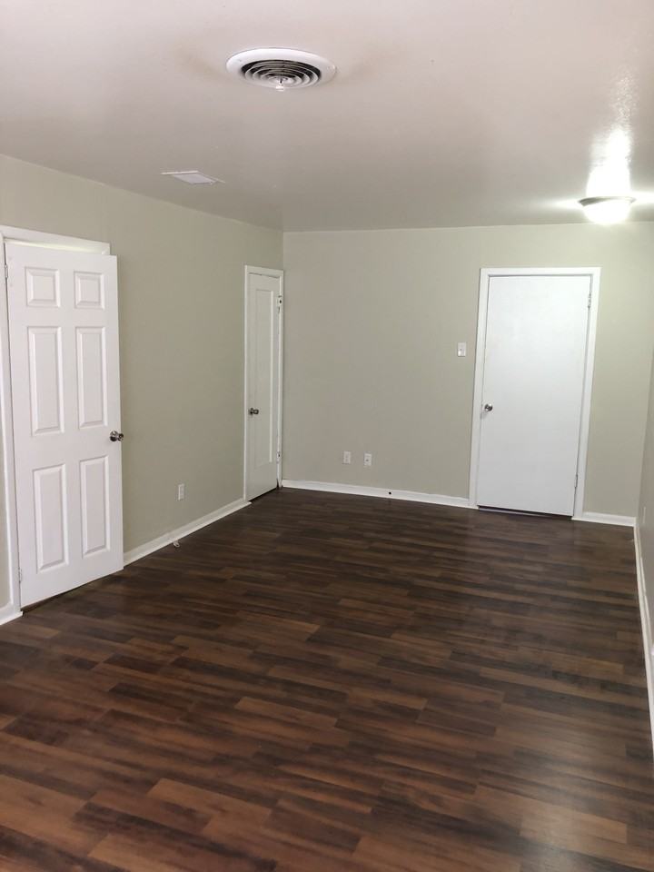 1111 Sycamore Street - Photo 3 of 17