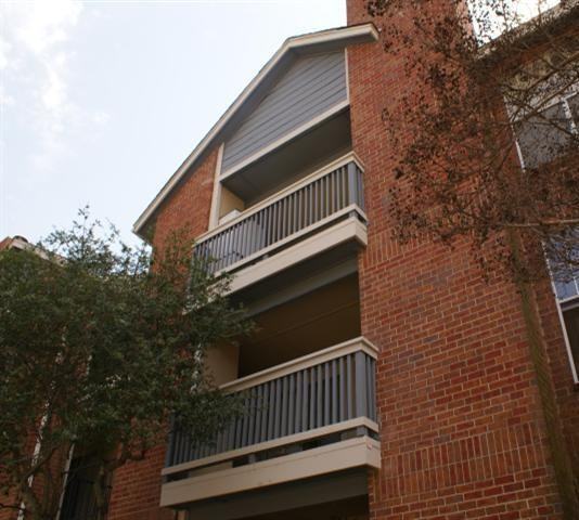 5409 Southwestern Blvd A22 - Photo 2 of 4