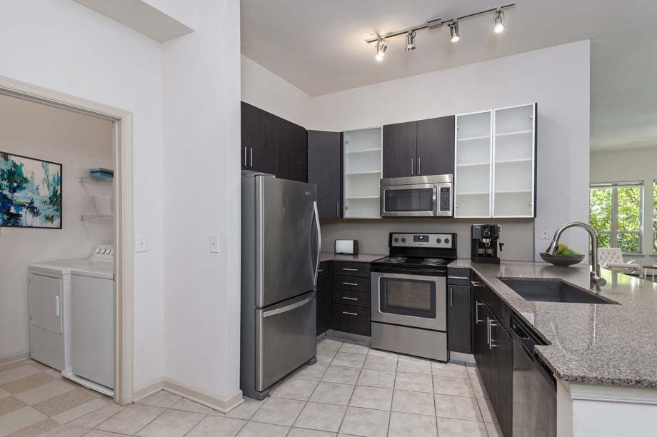 Camden Fairfax Corner - Photo 5 of 40