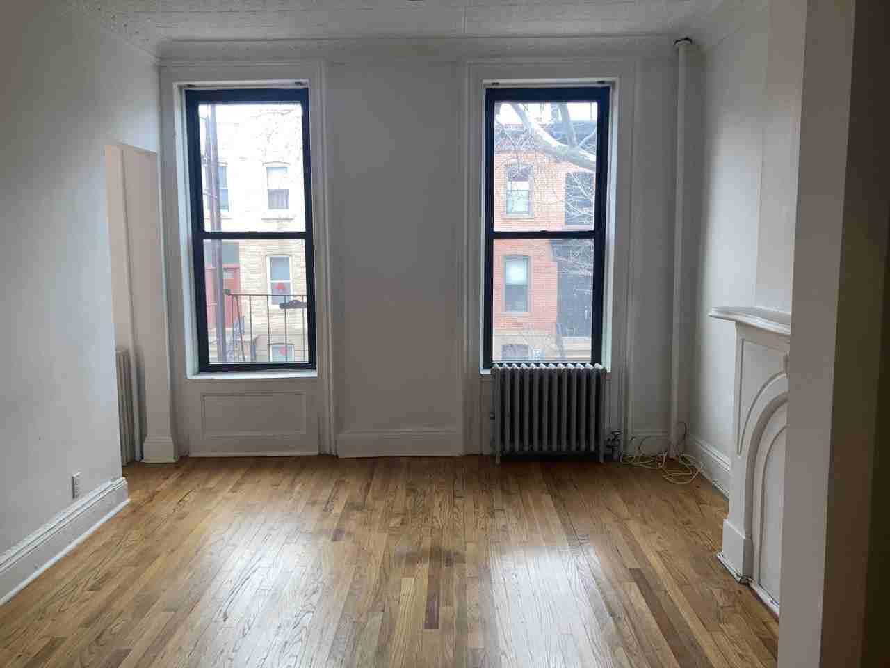 472 Sackett Street #2 - Photo 3 of 6