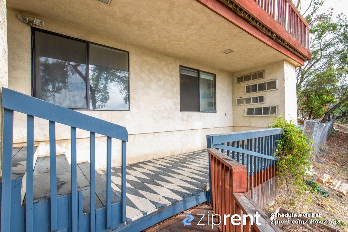 210 Las Alturas Rd - Photo 3 of 17