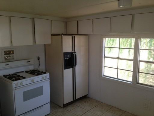 23514 Ave 181 - Photo 3 of 8