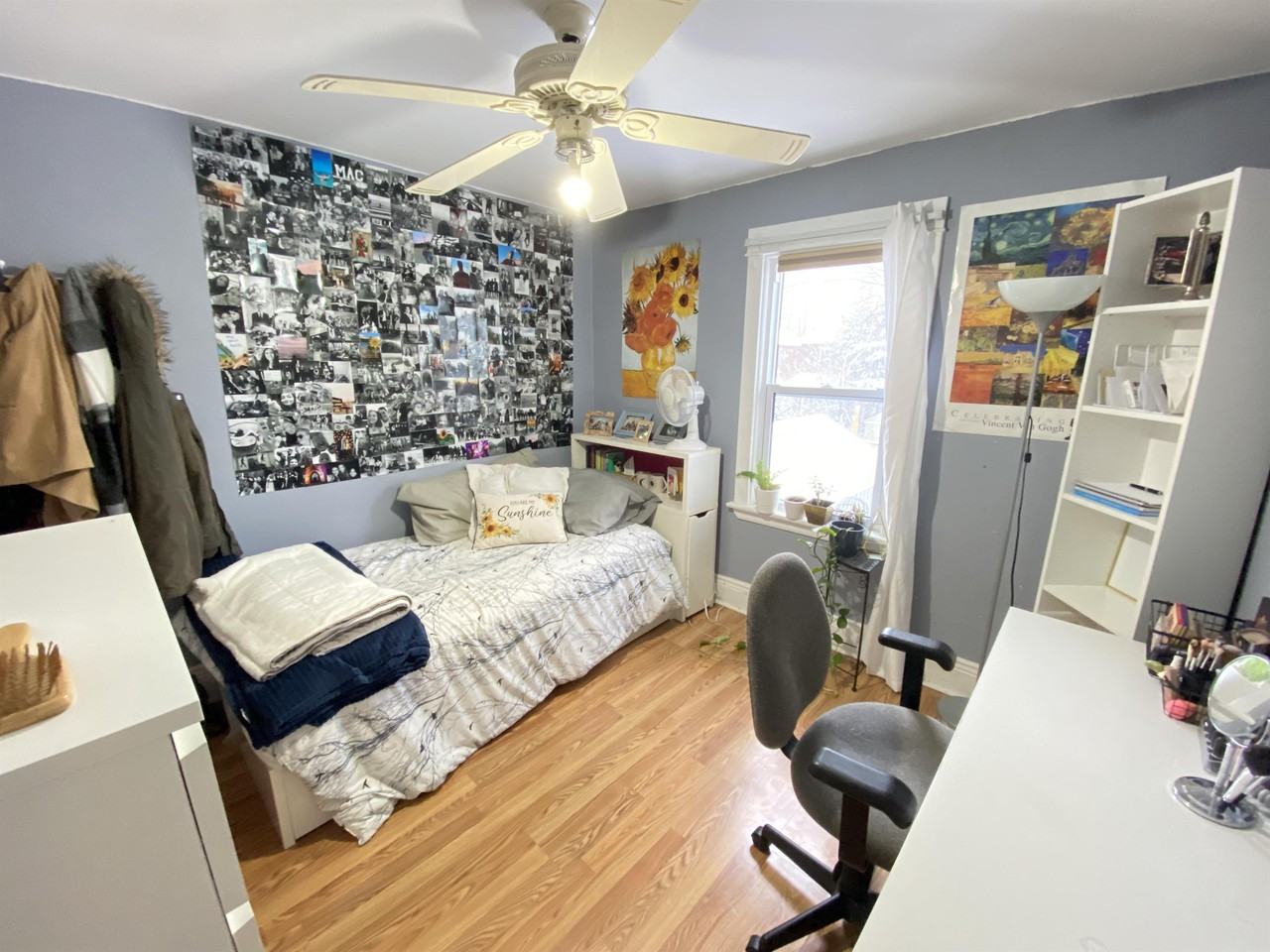 35 Haddon Ave N - Photo 3 of 31