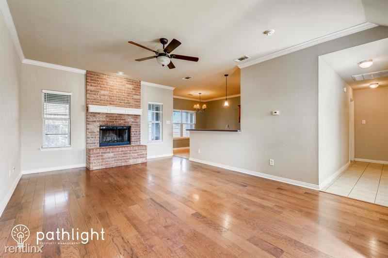 100 Palomino Dr - Photo 3 of 12