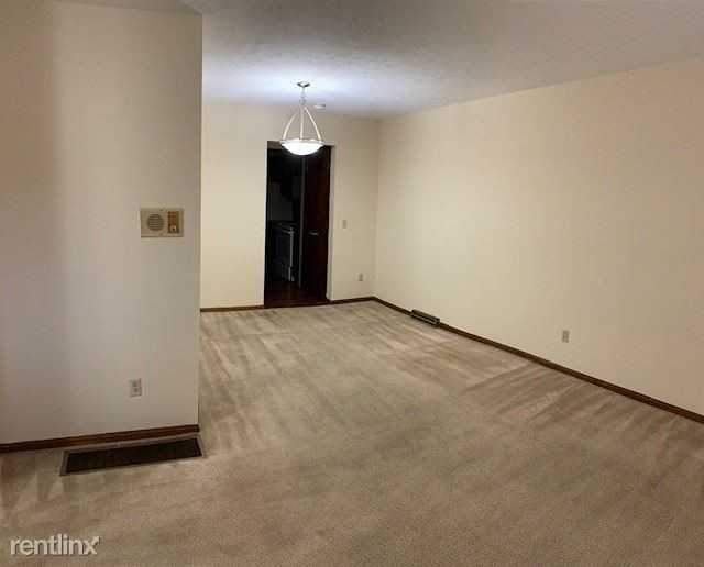 4539 Sandringham Dr - Photo 3 of 10