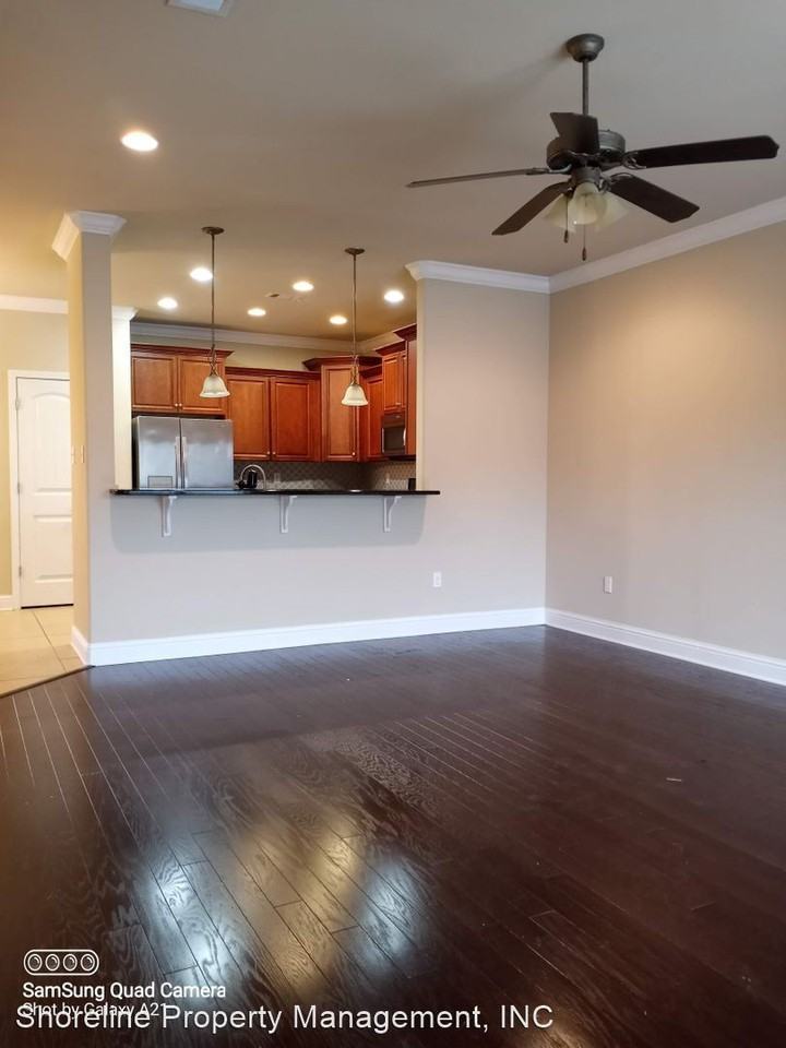 429 Tuscano Ln - Photo 2 of 33