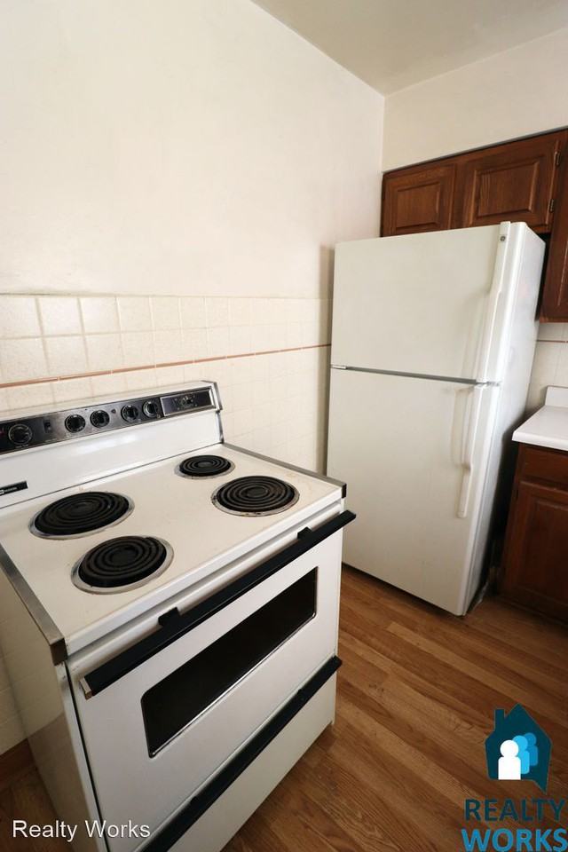 3831 Garfield St - Photo 3 of 9