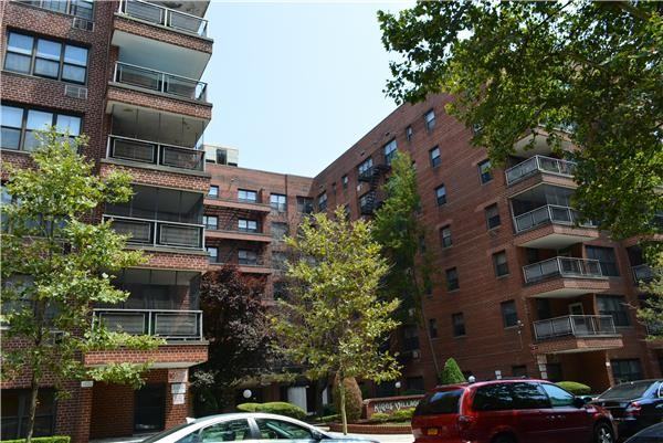 1165 E 54th St - Photo 2 of 5