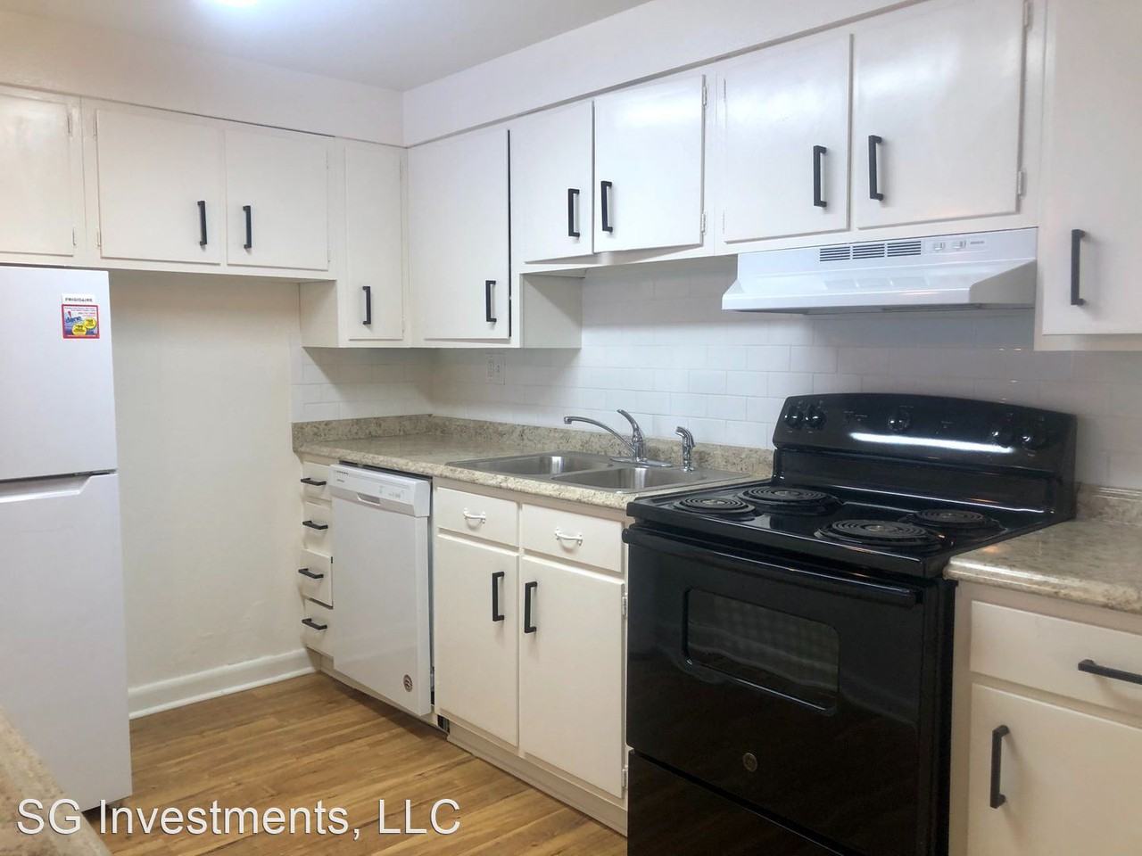 4993 King St - Photo 3 of 41