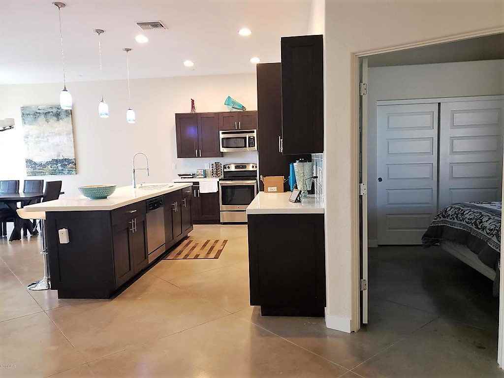 4412 E Edison St - Photo 4 of 15