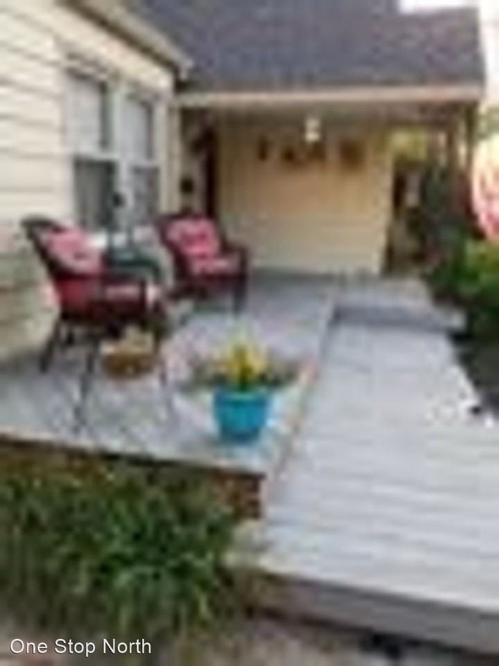 1212 W 26th St S - Photo 2 of 26