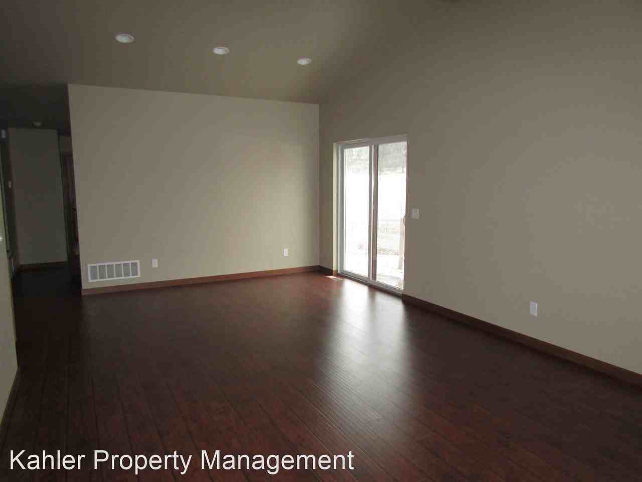 10922 Freedom Trl - Photo 3 of 12