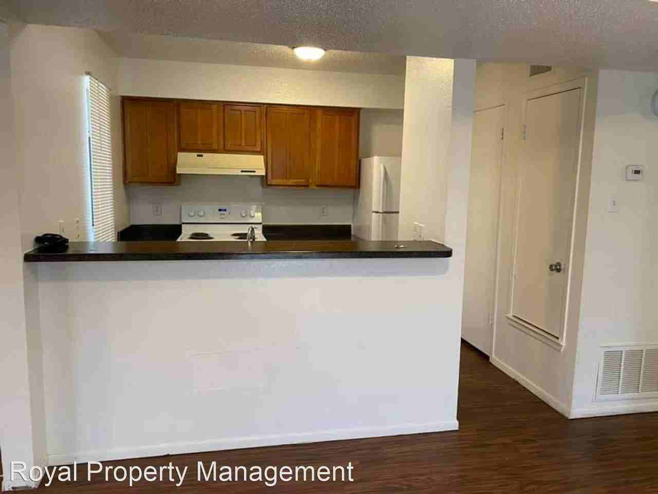 1500 N 6th St - Photo 2 of 6