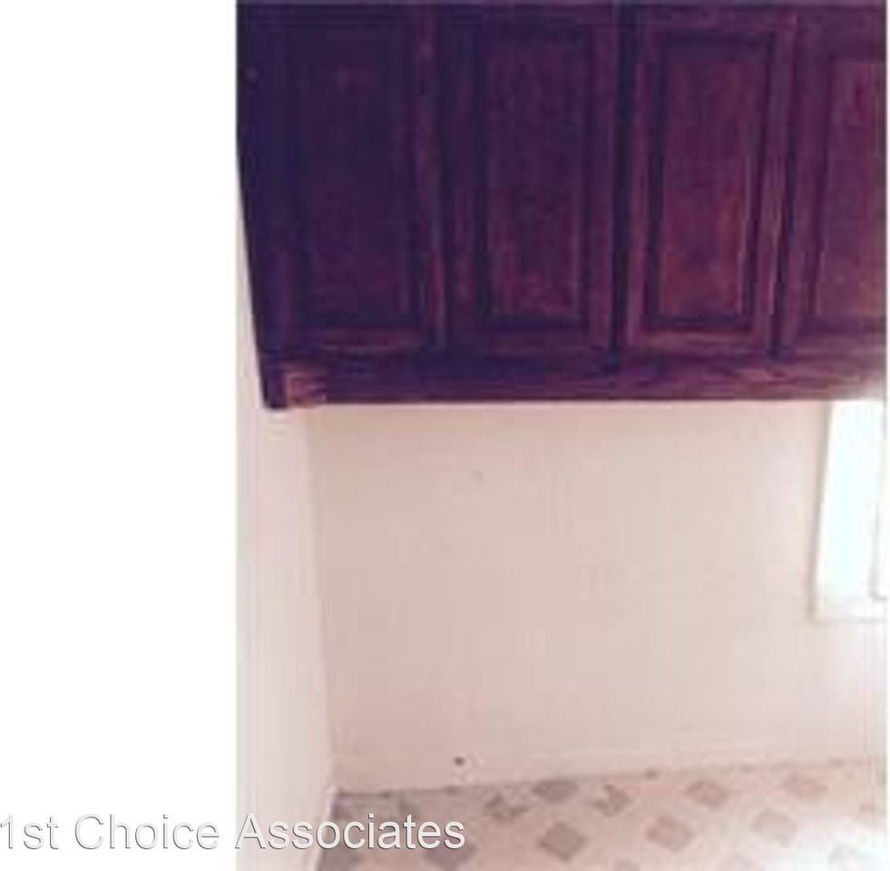 632 W Columbia Dr - Photo 2 of 9