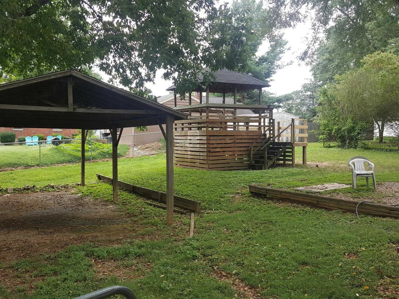 415 James Rd - Photo 2 of 9