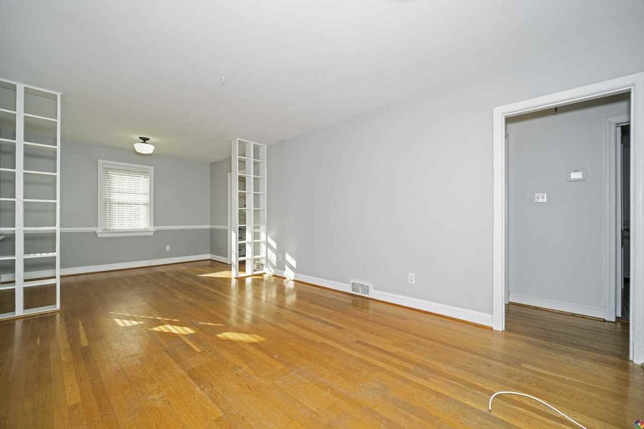 3408 Griffin Ave - Photo 3 of 26