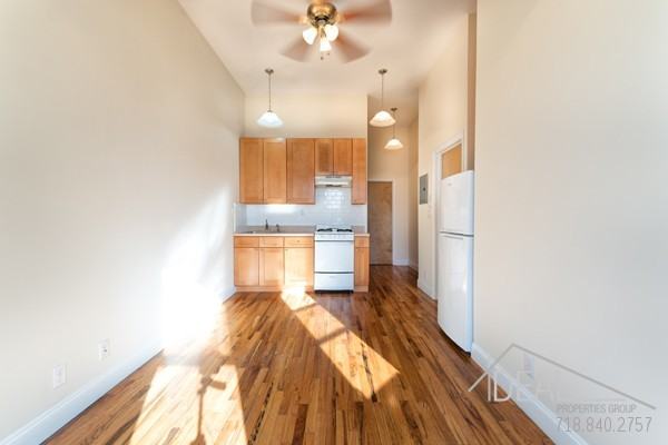 453 State St - Photo 2 of 7