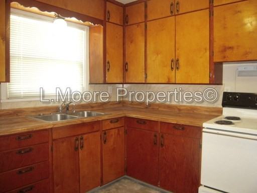 4333 SE 50th Ave - Photo 3 of 13