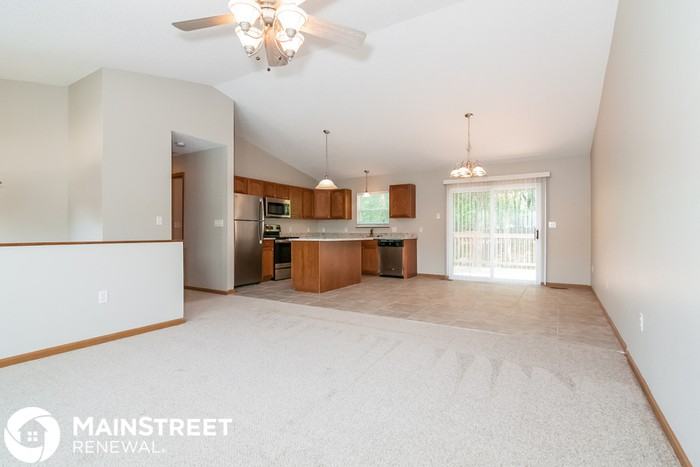 2012 Fairbanks Ln - Photo 3 of 15