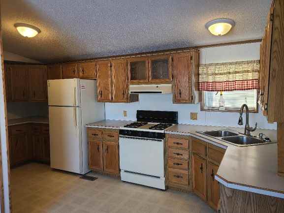 227 Park Street #227P - Photo 2 of 6