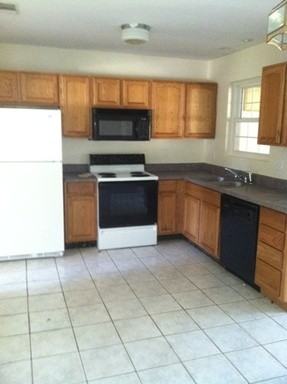 191 Rose Marie Ln SW - Photo 3 of 9