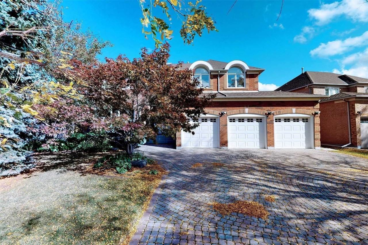 37 Dumfries Drive - Photo 2 of 21