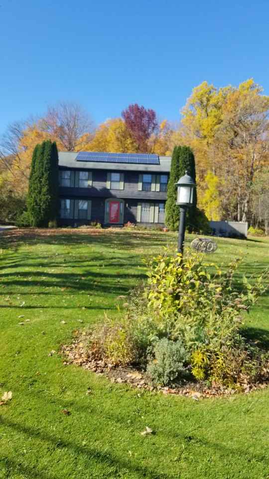 760 Fairview St - Photo 2 of 21