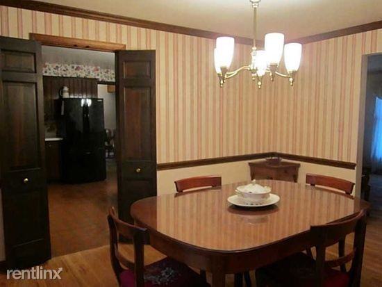 224 Thornberry Dr - Photo 2 of 10