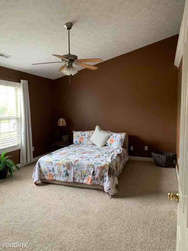 1410 Crusade Dr - Photo 3 of 14
