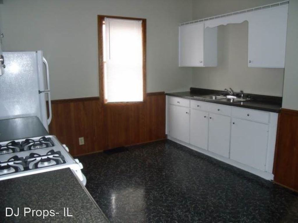 503 Sw 5th Ave - Photo 3 of 6