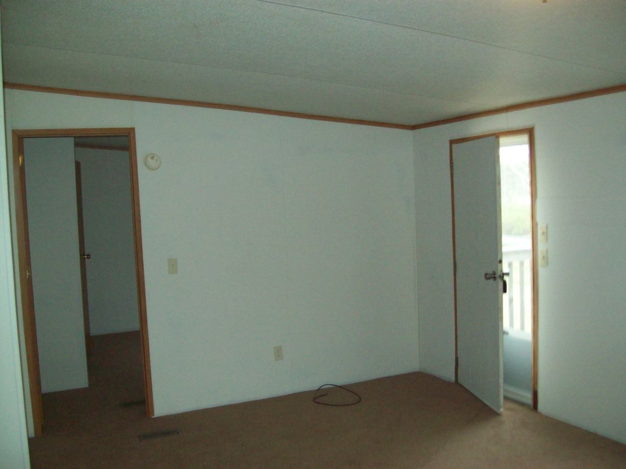 4942 State Rd 1300 - Photo 2 of 7