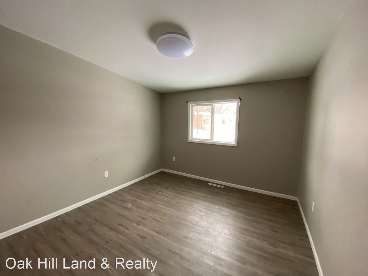 1592 Harrington Loop - Photo 3 of 6