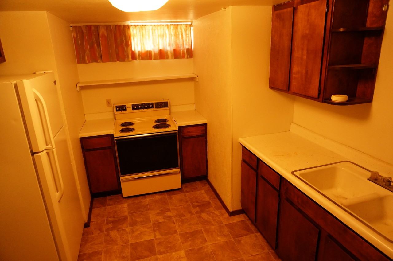 530 W Nash St - Photo 3 of 5