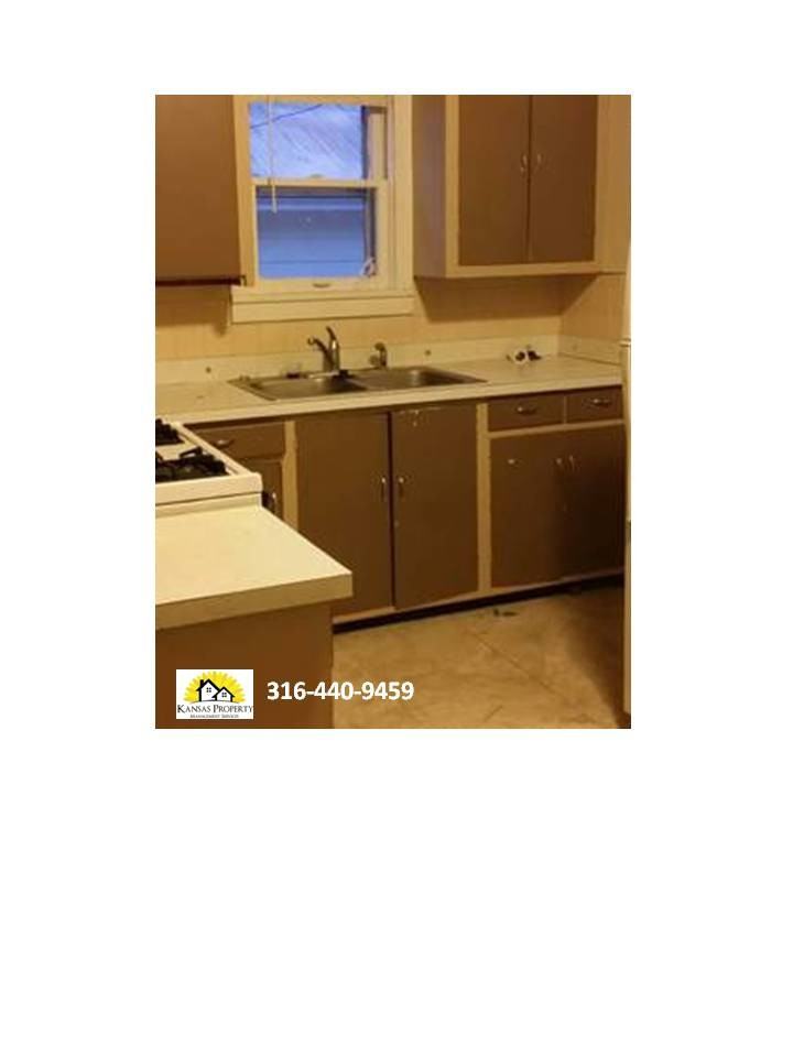 122 S Wichita St - Photo 2 of 12