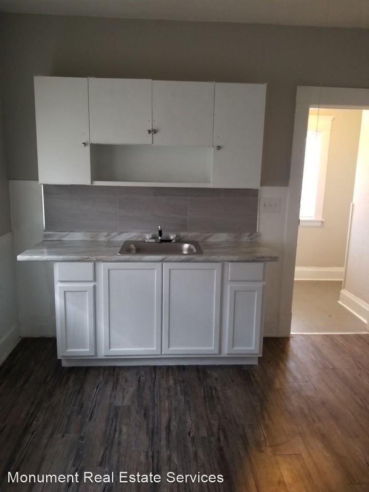 8325 Tioga Avenue - Photo 2 of 13