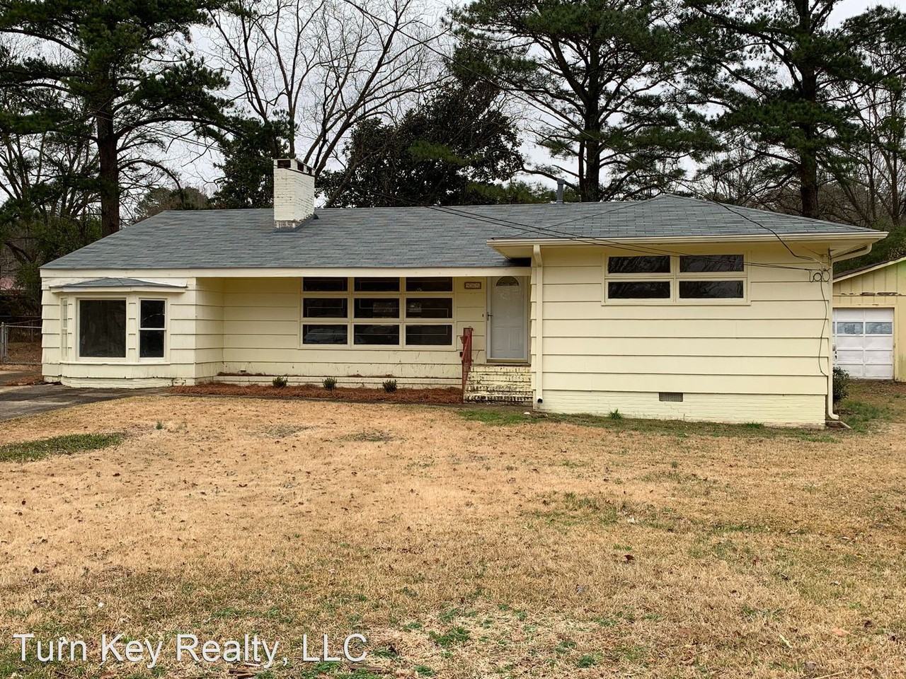 905 Idlewood Cir - Photo 2 of 13