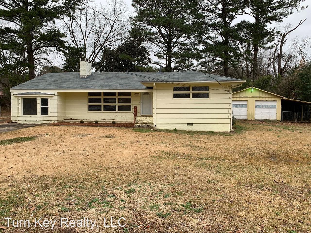 905 Idlewood Cir - Photo 3 of 13