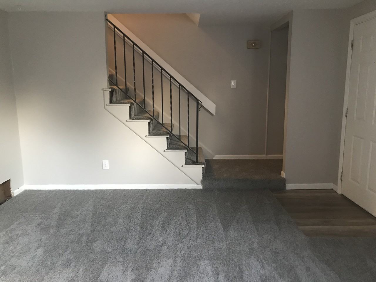 1648 Smith Rd - Photo 3 of 30