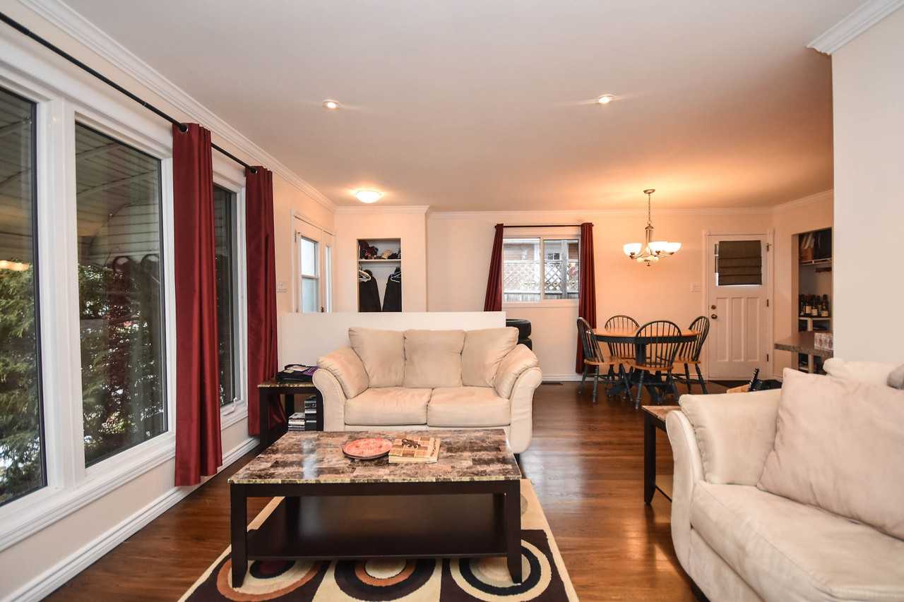 849 Trojan Ave - Photo 2 of 12