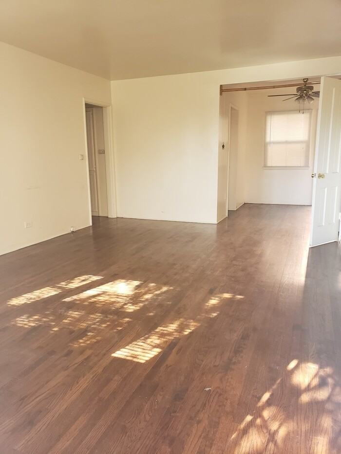 4349 Texas St - Photo 2 of 13