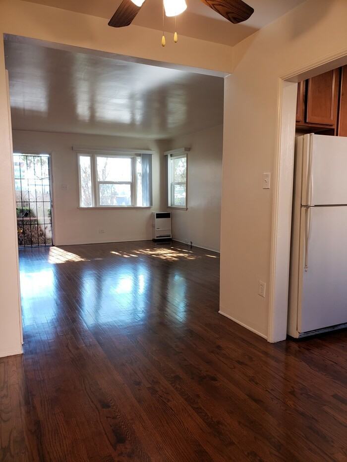 4349 Texas St - Photo 3 of 13