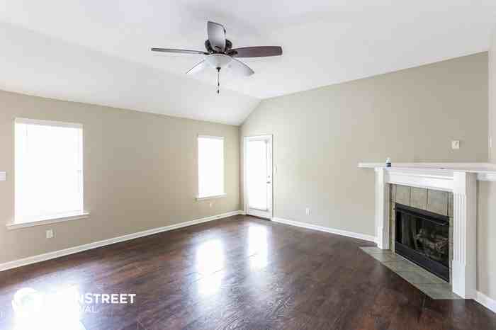 7644 Tally Ho Dr E - Photo 3 of 16