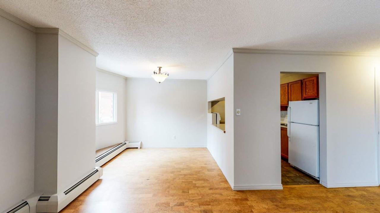 302, 1311 15 Ave SW - Photo 2 of 14