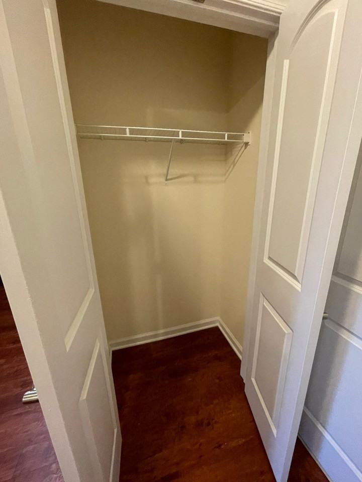 Jaclyn Heights - Photo 3 of 14