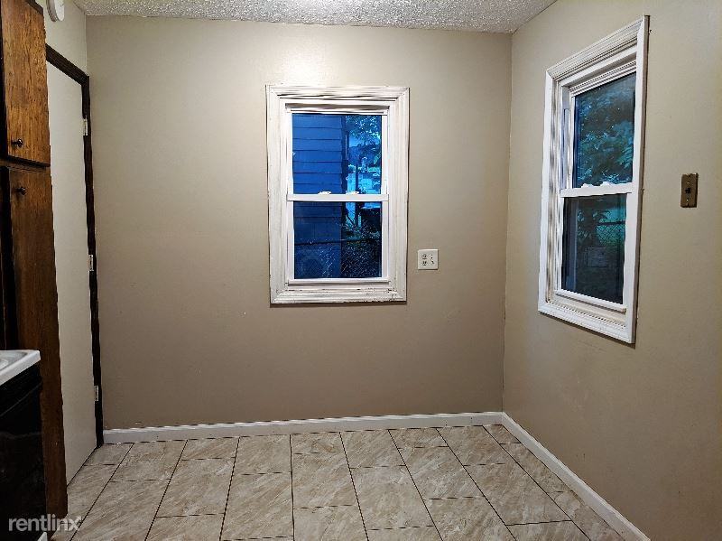 4216 Emmet St - Photo 2 of 9