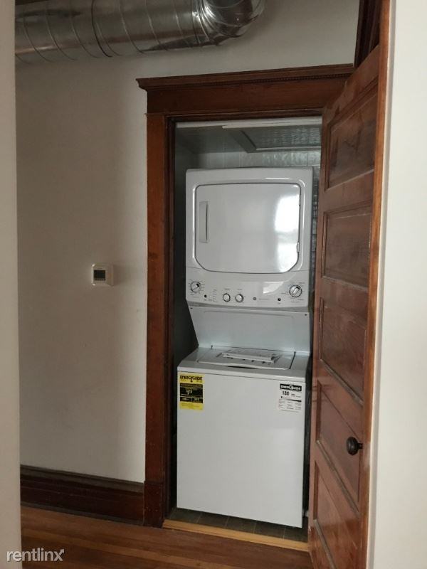 418 1/2 Liberty St - Photo 2 of 4