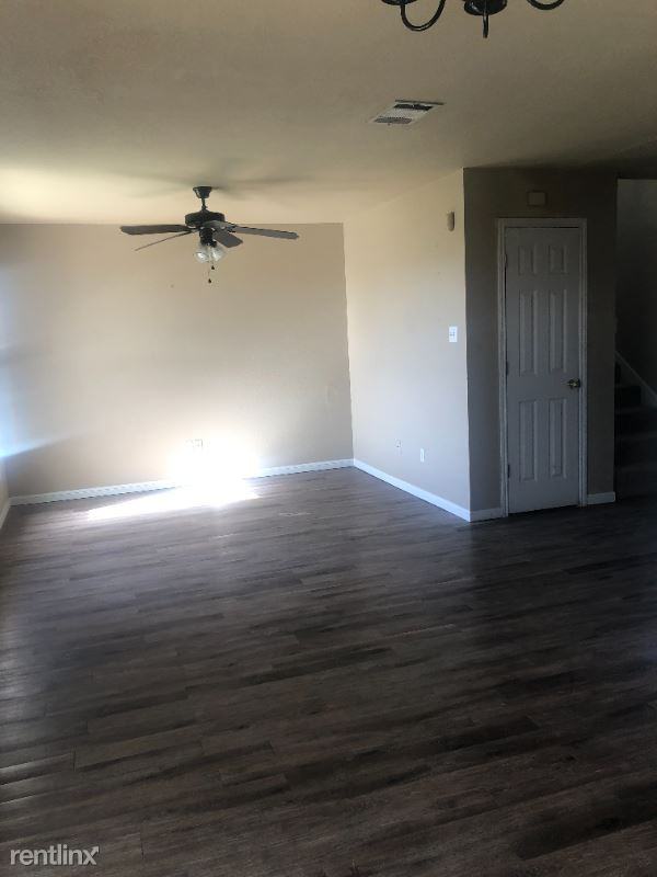 402 Deloris Dr - Photo 2 of 17
