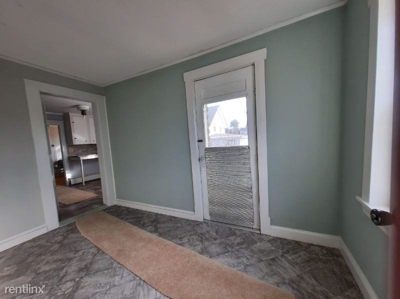 268 Highland Ave - Photo 3 of 9