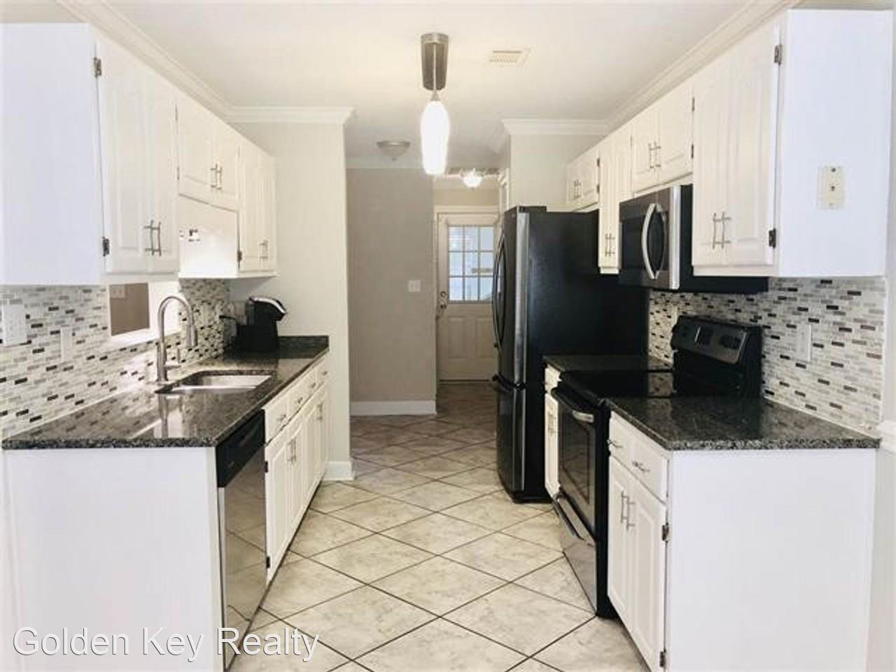 100 Kestral Way - Photo 3 of 12