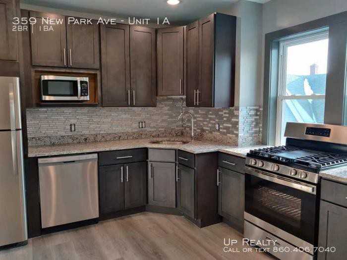 359 New Park Ave